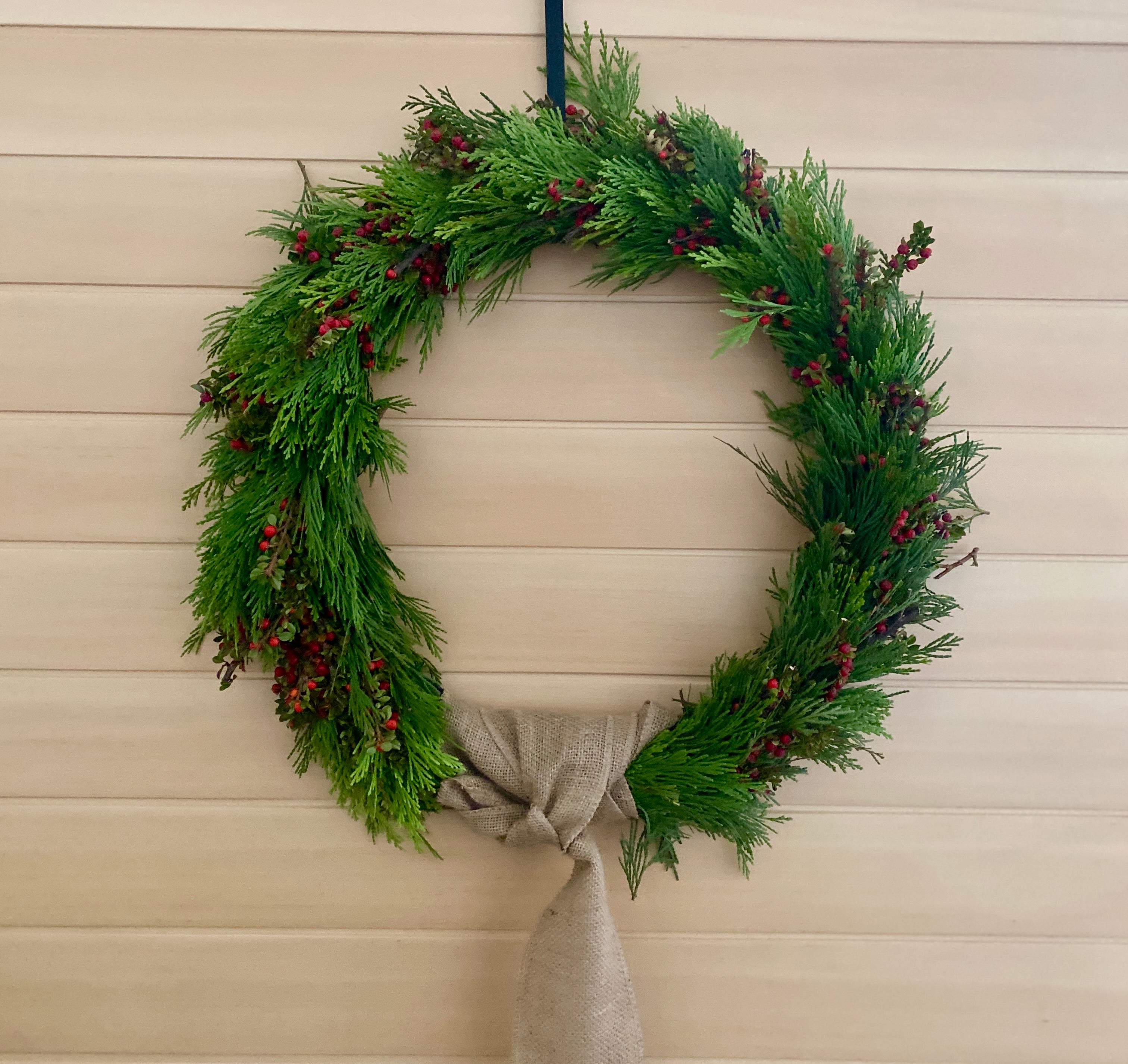 Fresh Cedar & Berries Wreath, 12"